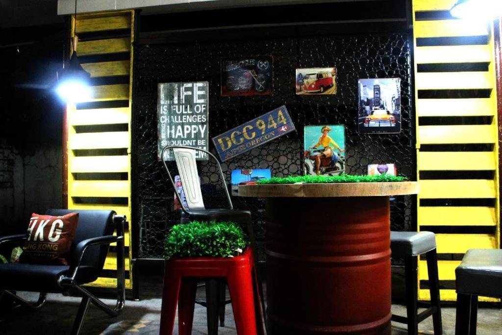 Tropical Breeze Hostel Cebu - Cebu Center 外观 照片