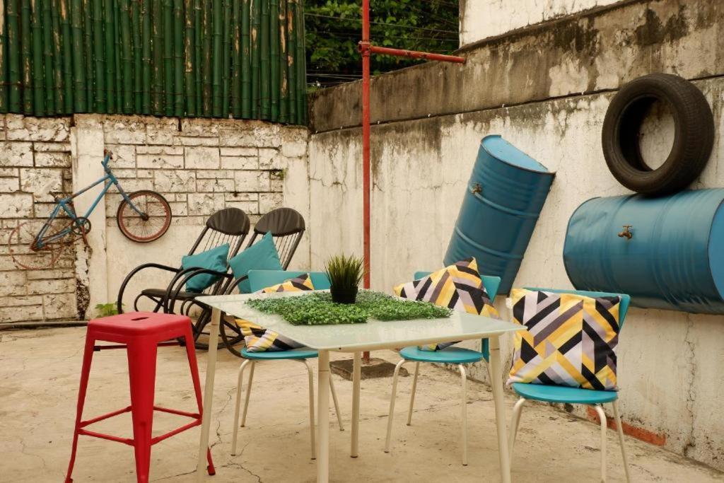 Tropical Breeze Hostel Cebu - Cebu Center 外观 照片